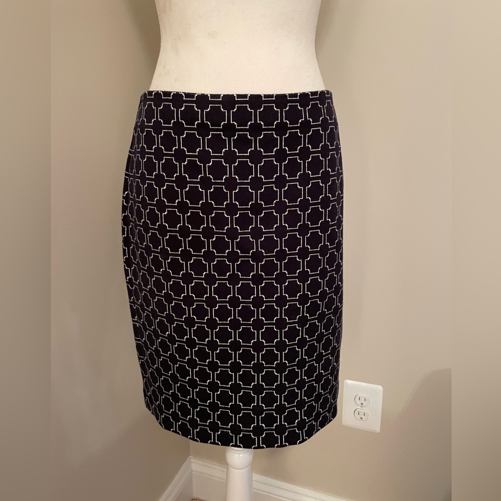 Talbots Petite Size 4 Classic Black Skirt